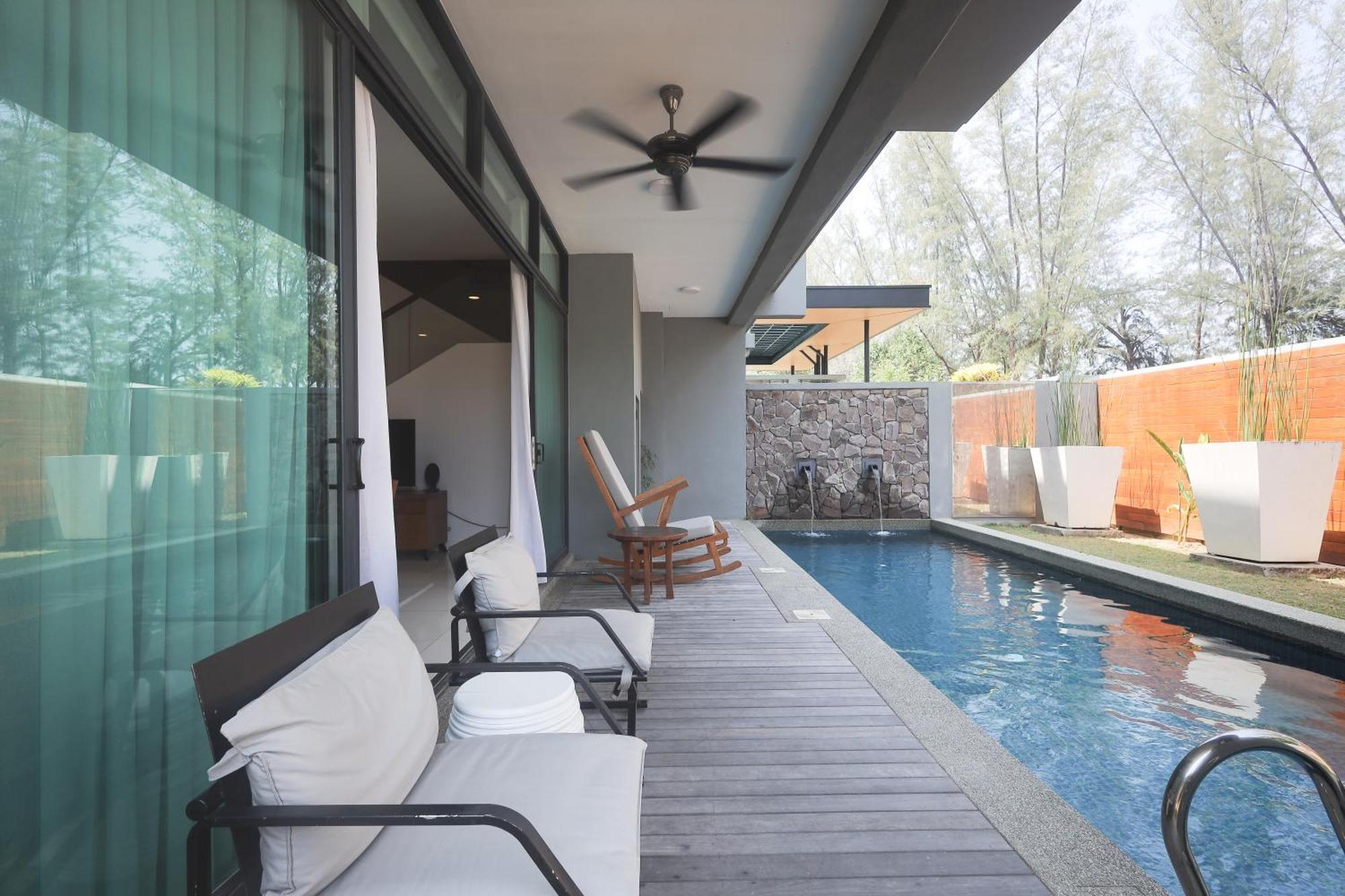 The Riyaz Lavanya Langkawi Pantai Cenang  Luaran gambar A pool villa at the resort