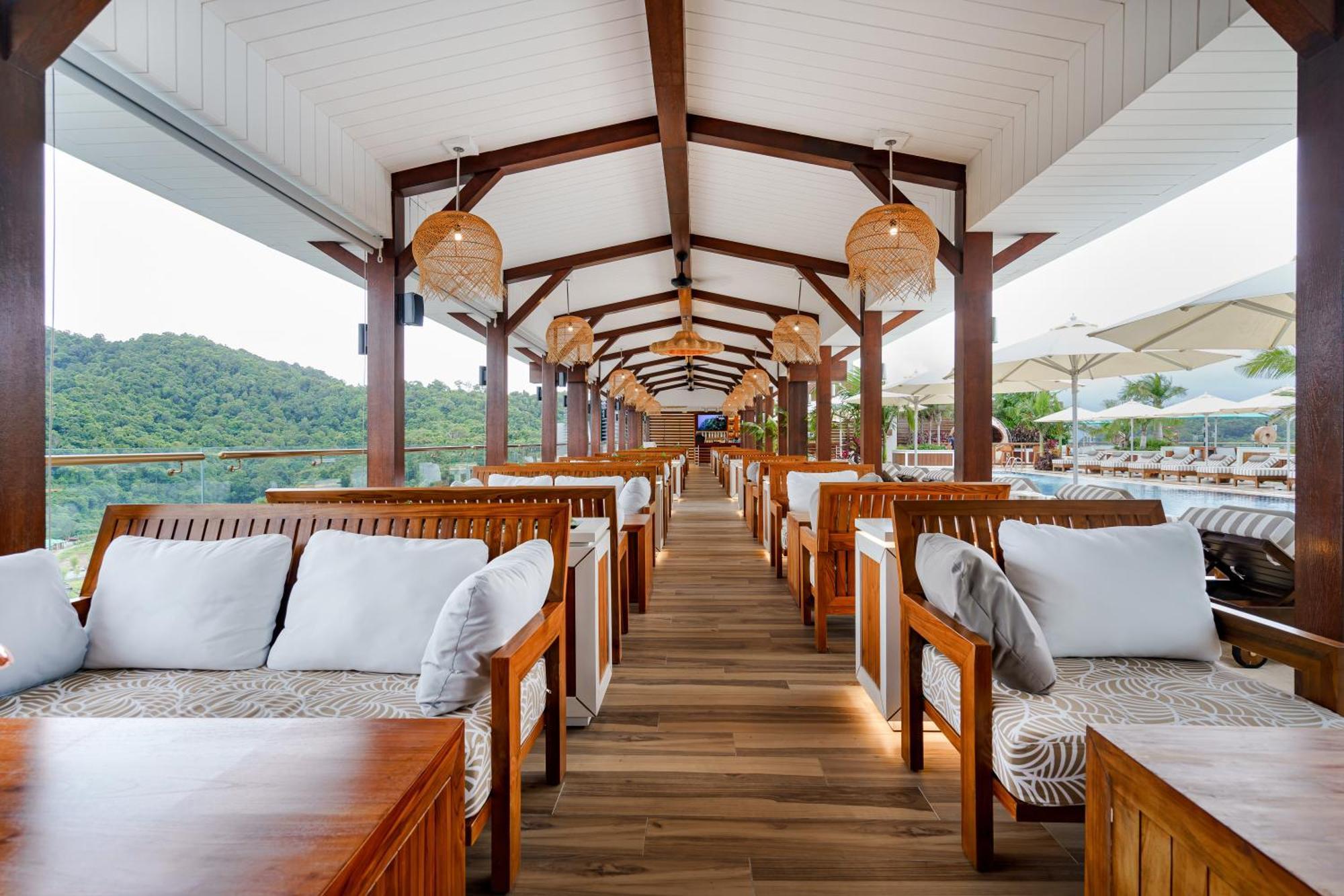 The Riyaz Lavanya Langkawi Pantai Cenang  Luaran gambar The interior of the restaurant