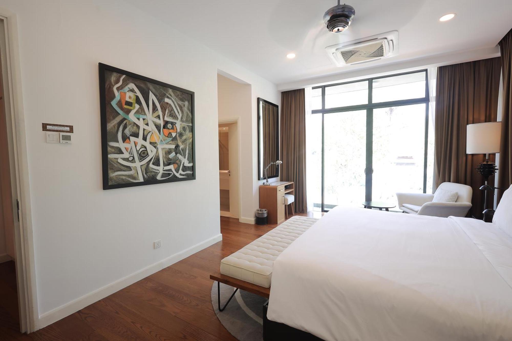 The Riyaz Lavanya Langkawi Pantai Cenang  Luaran gambar A bedroom at the hotel