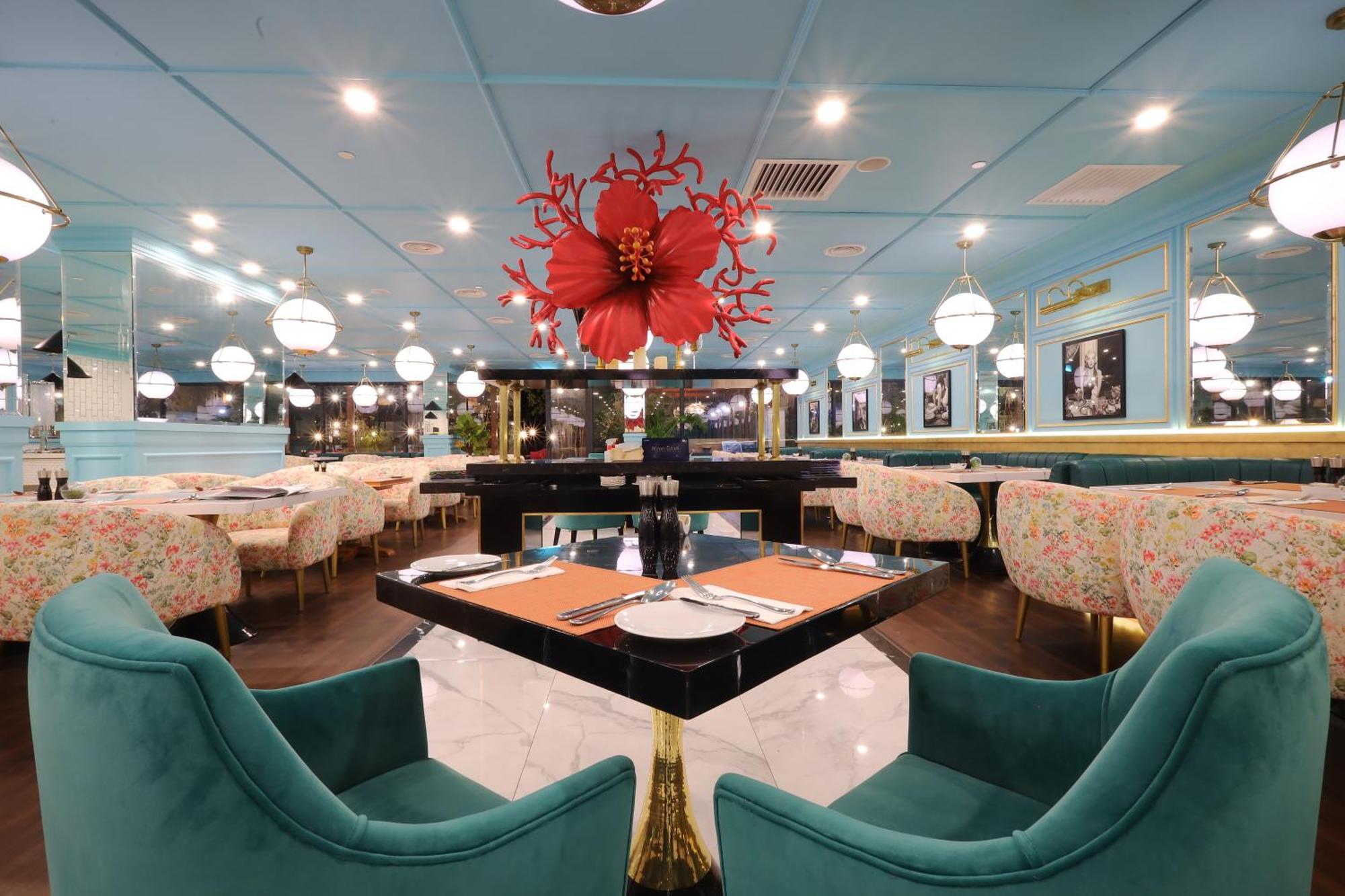 The Riyaz Lavanya Langkawi Pantai Cenang  Luaran gambar Interior of the restaurant