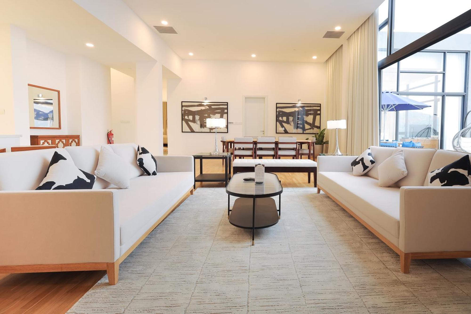 The Riyaz Lavanya Langkawi Pantai Cenang  Luaran gambar A living room with a carpet